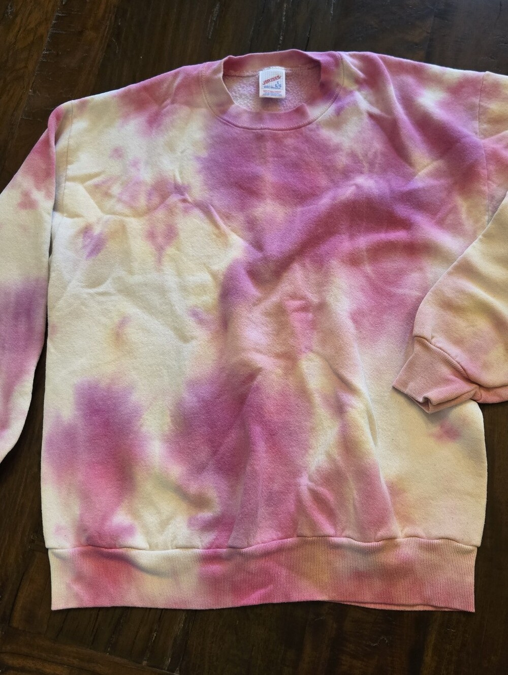 Vintage Jerzees tie-dye Crewneck Sweatshirt In White And Pink Has Paint Spots